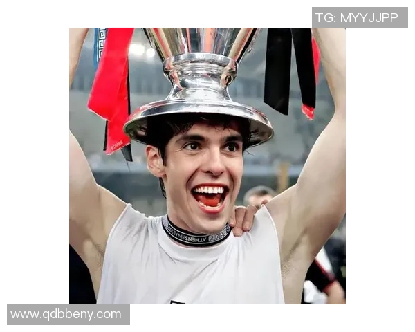 神仙头像与足球明星男的完美结合展现运动与艺术的独特魅力